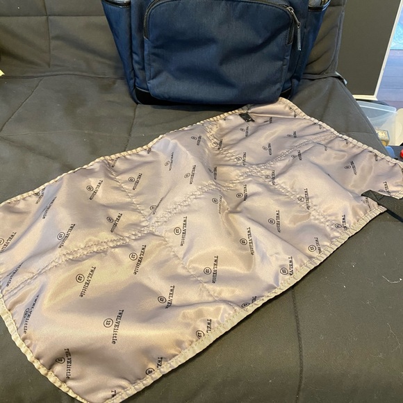 Unisex Courage Diaper Backpack two tones - Picture 7 of 8